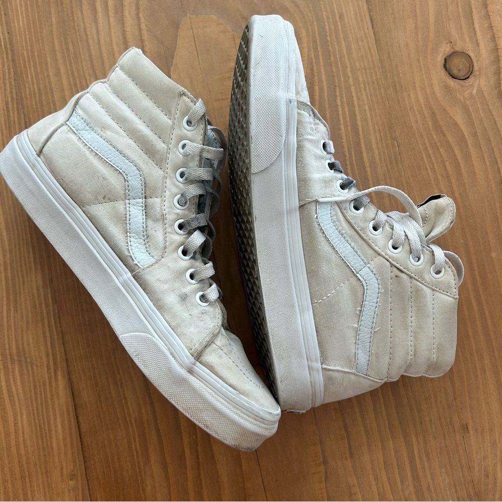 Vans White Skateboard Shoes